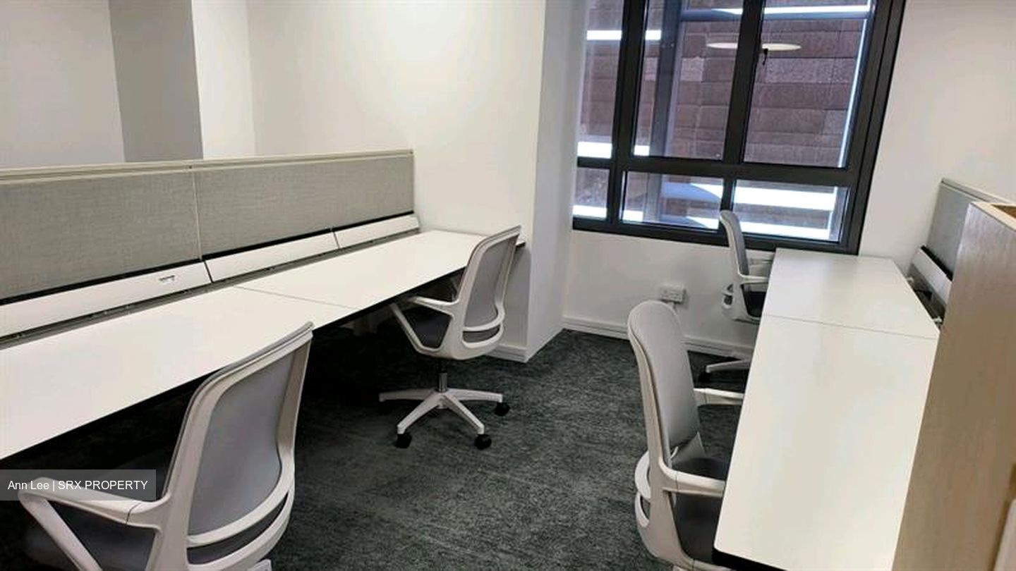 PLUS (D1), Office #559330651